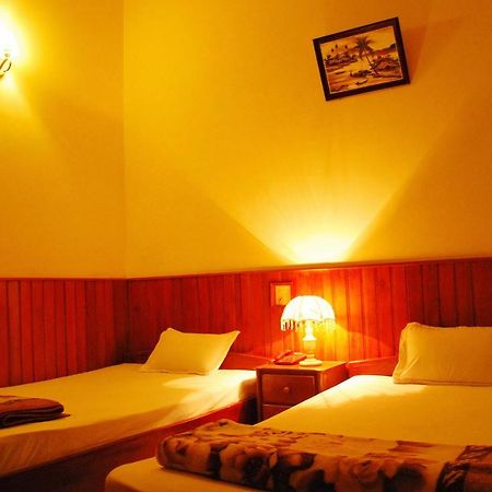 Hai Huong Hotel Куинён Экстерьер фото