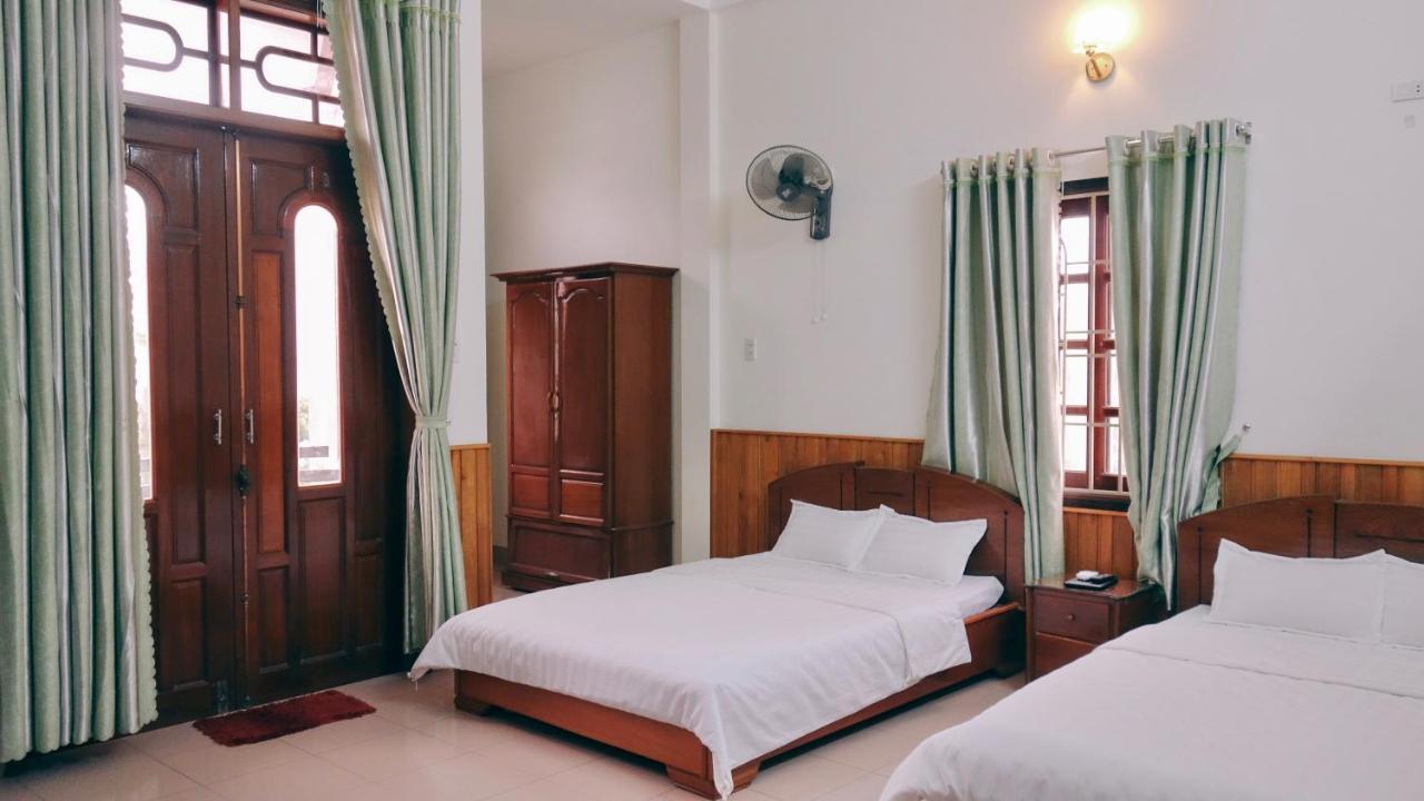 Hai Huong Hotel Куинён Экстерьер фото