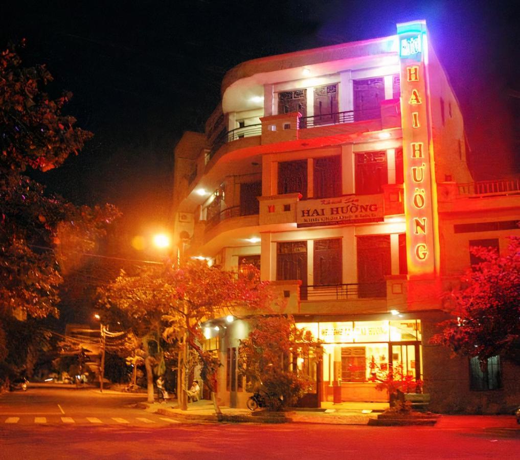 Hai Huong Hotel Куинён Экстерьер фото
