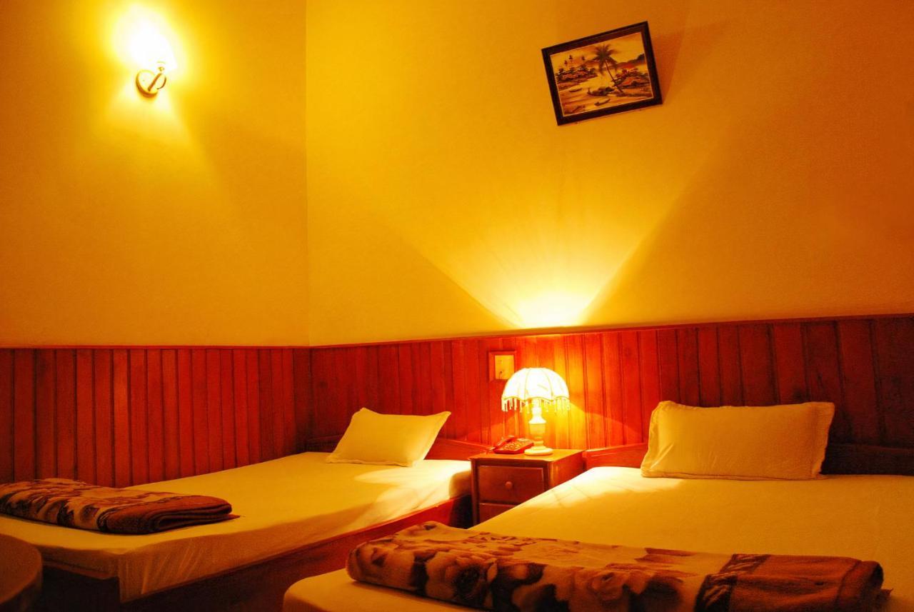 Hai Huong Hotel Куинён Экстерьер фото