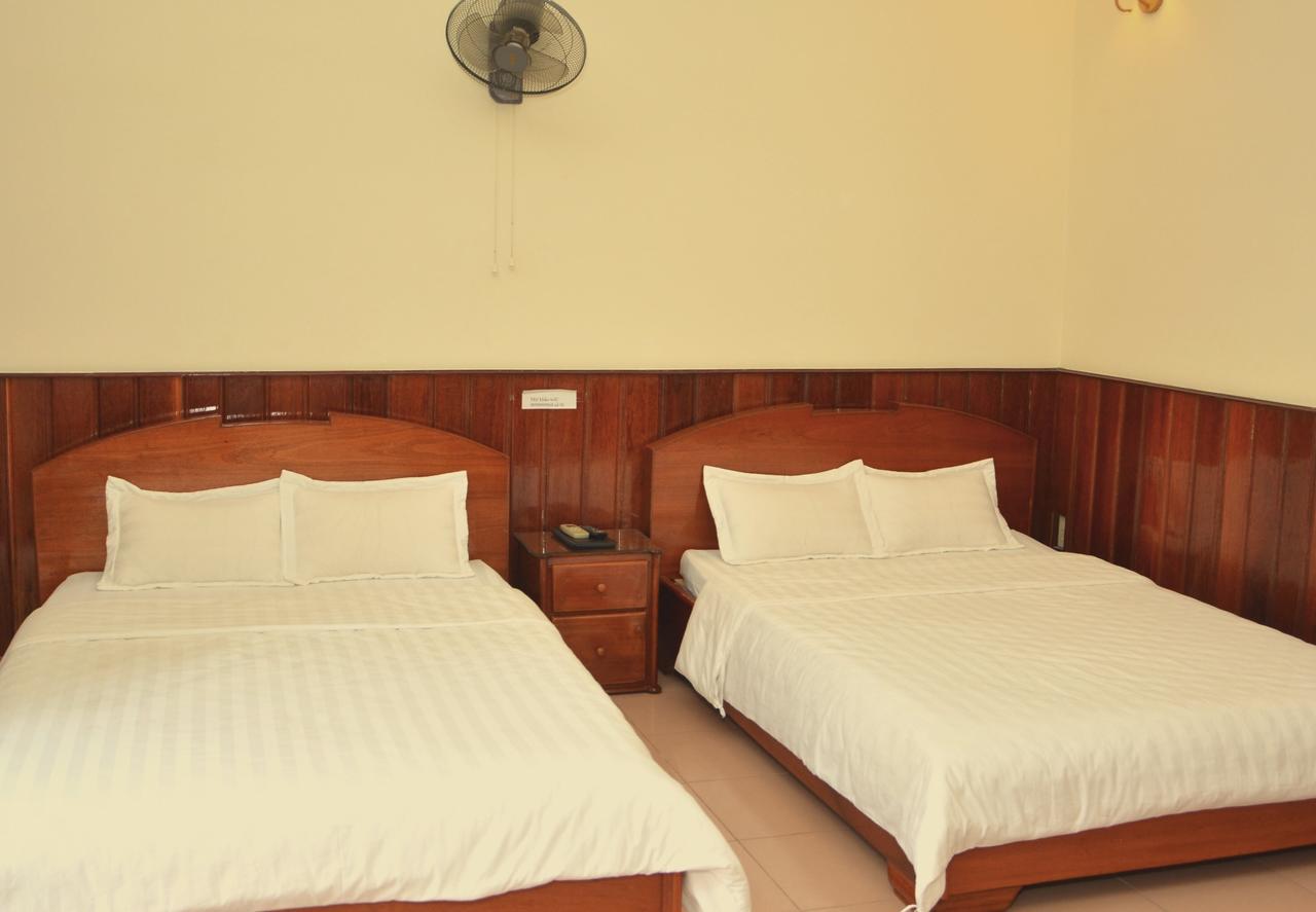 Hai Huong Hotel Куинён Экстерьер фото
